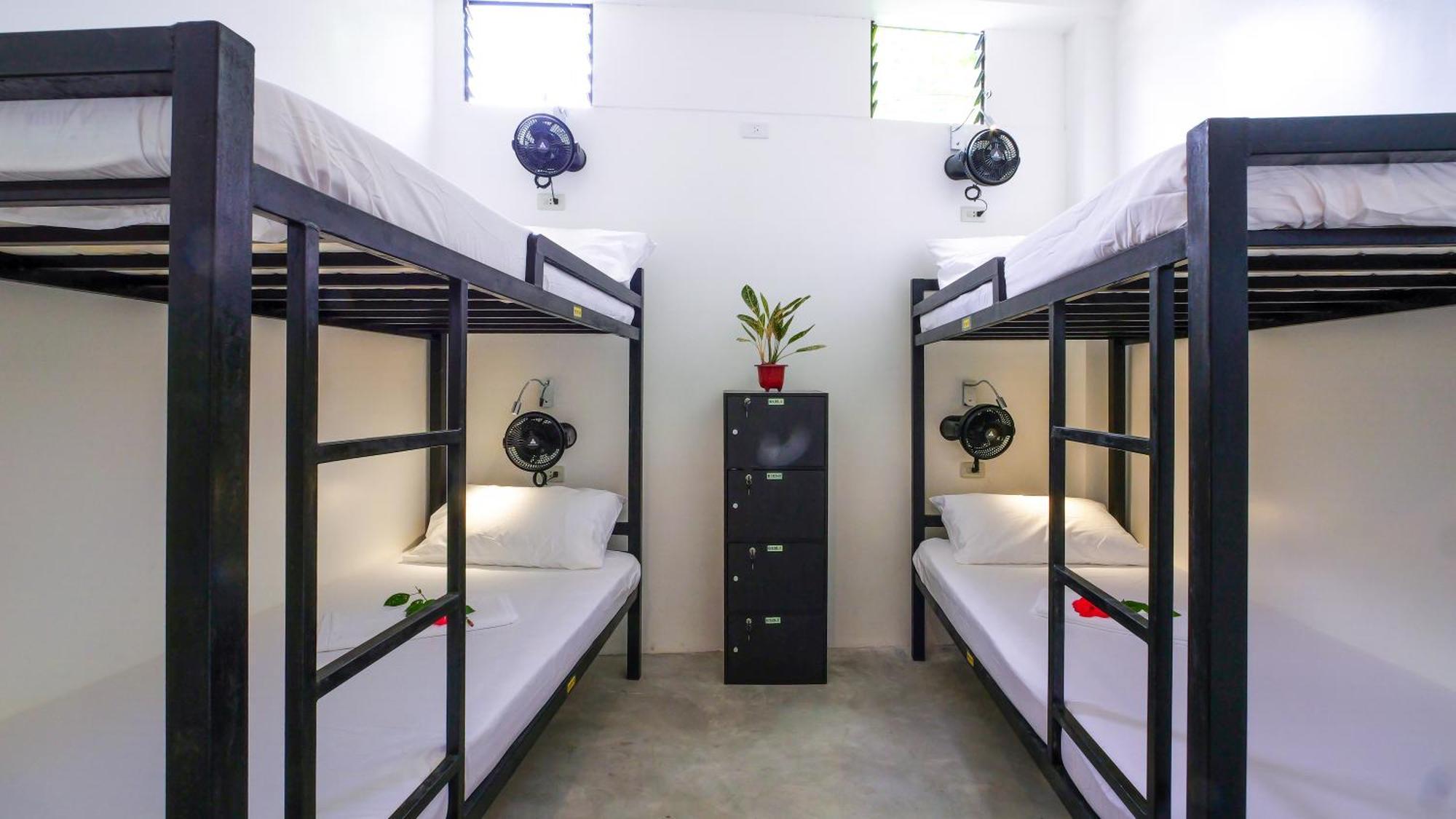 Sip Sunset Hostel And Lounge El Nido Esterno foto