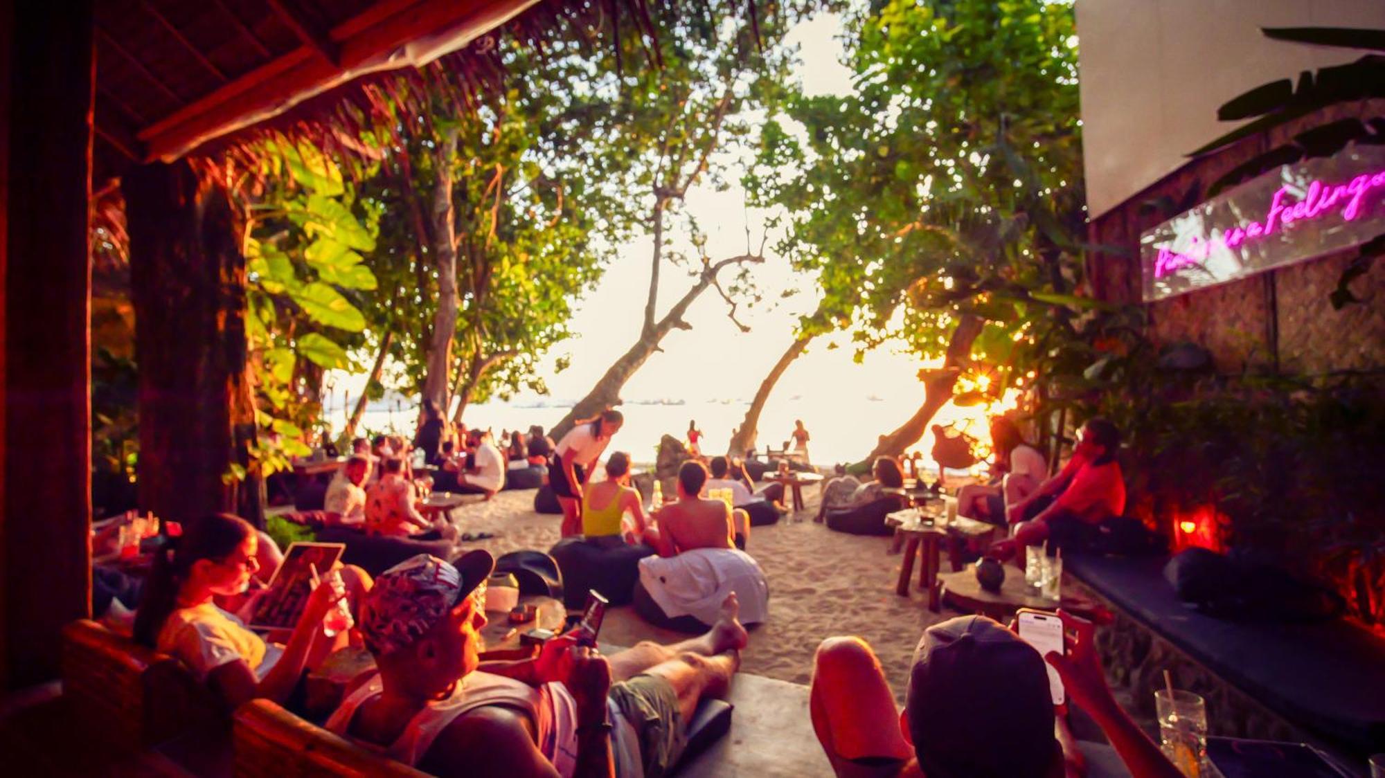 Sip Sunset Hostel And Lounge El Nido Esterno foto