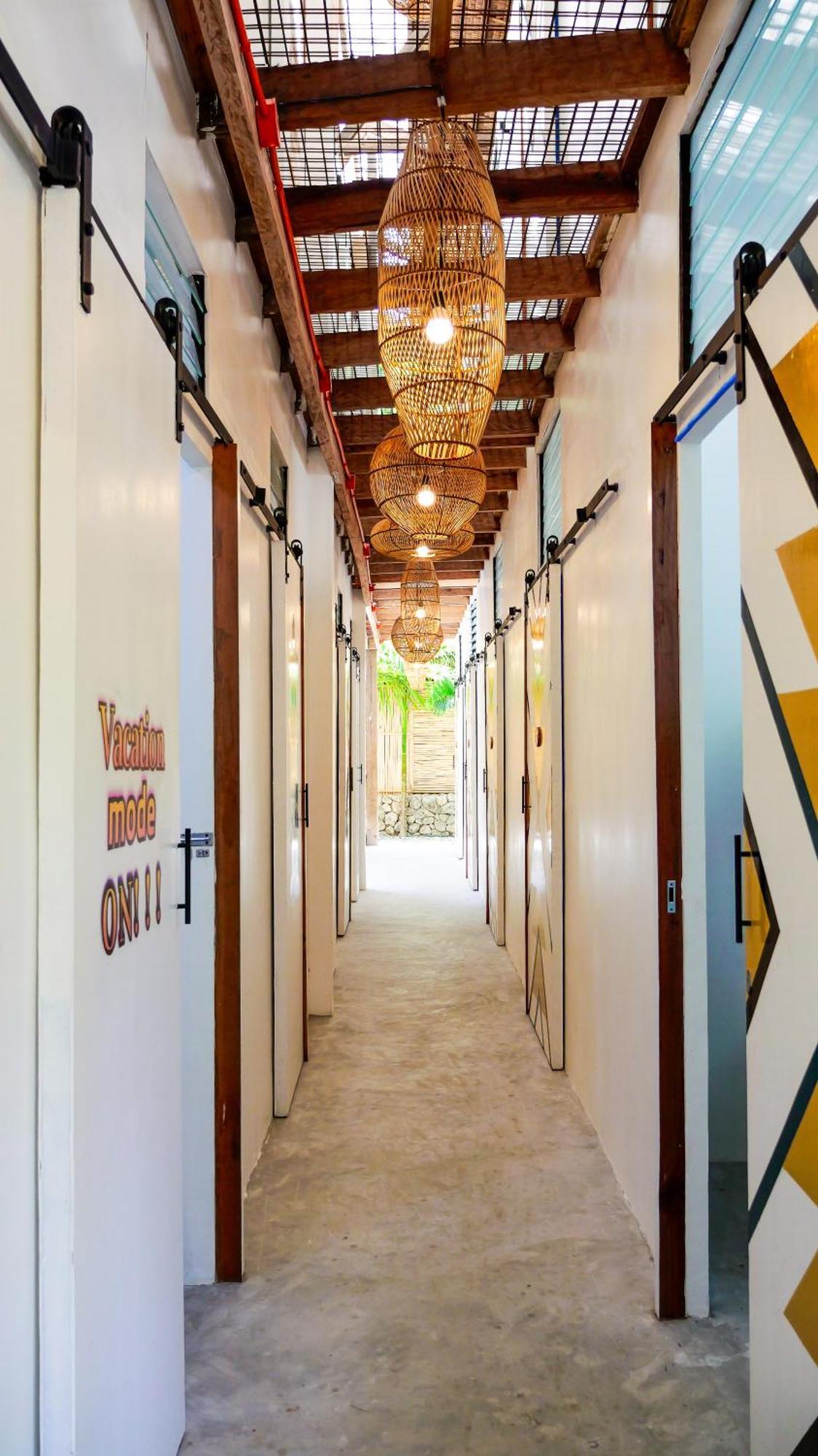 Sip Sunset Hostel And Lounge El Nido Esterno foto