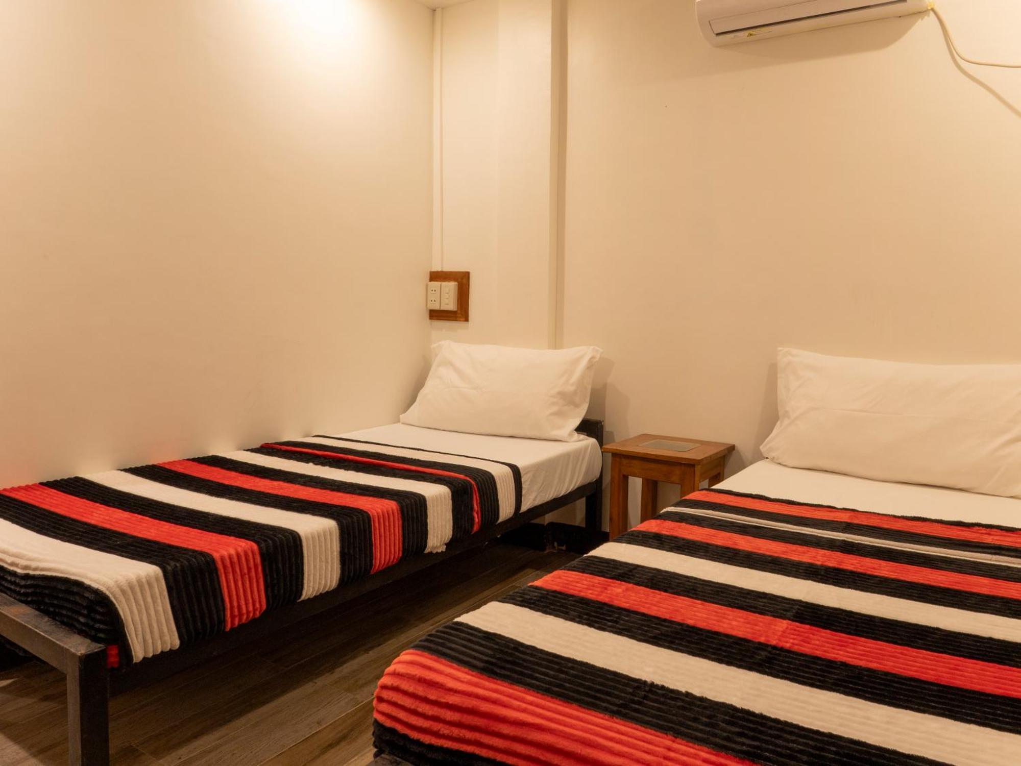 Sip Sunset Hostel And Lounge El Nido Esterno foto